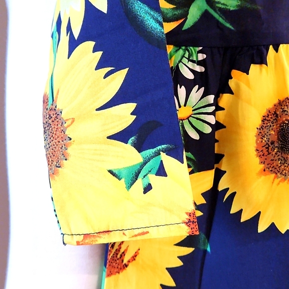 NEW GIRLS LONG SLEEVES SUNFLOWER DRESS. SIZE 9-12 MONTHS SPRING SUMMER DRESS. - Picture 8 of 8